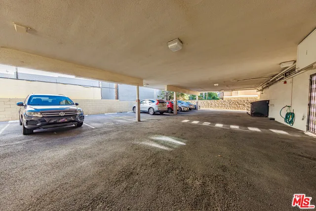 $675,000 | 1522 Centinela Avenue, Unit 210, Los Angeles, CA 90025