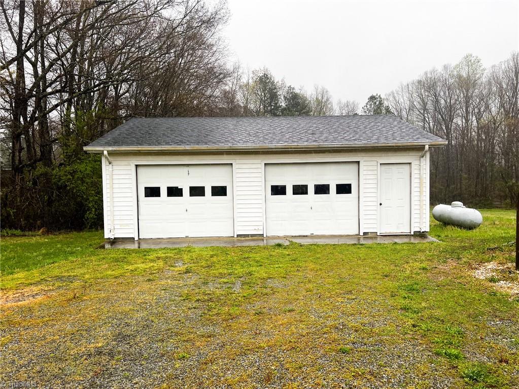 6432 Kimesville Road Liberty, NC 27298 - Photo 4 of 29
