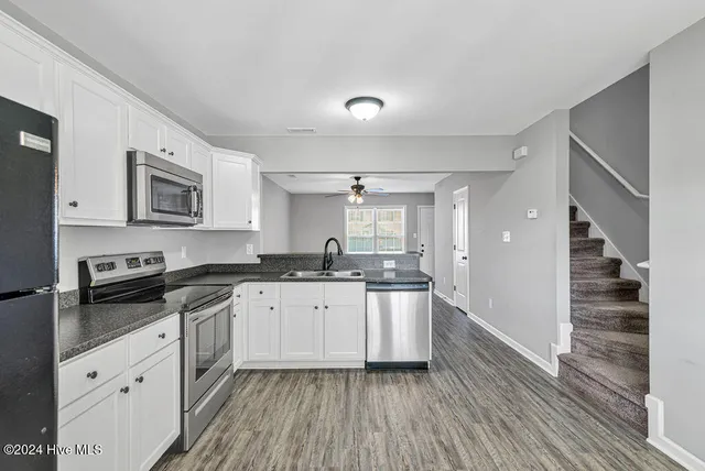 $1,150 | 129 Cornerstone Drive, Beulaville, NC 28518