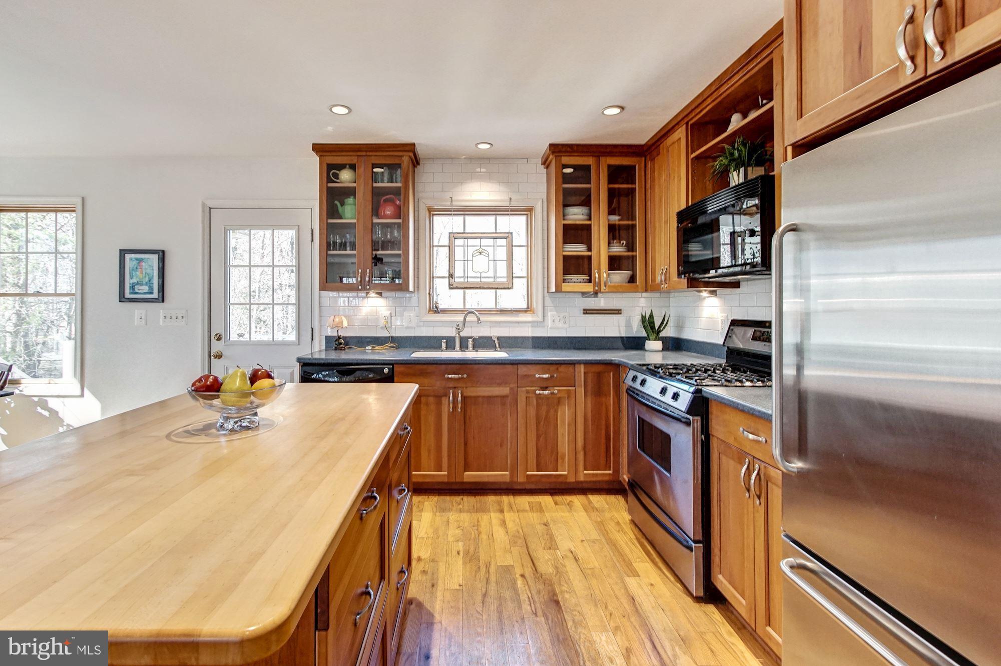 1580 Columbia Beach Road Shady Side, MD 20764 - Photo 14 of 47 Kitchen with island seating
