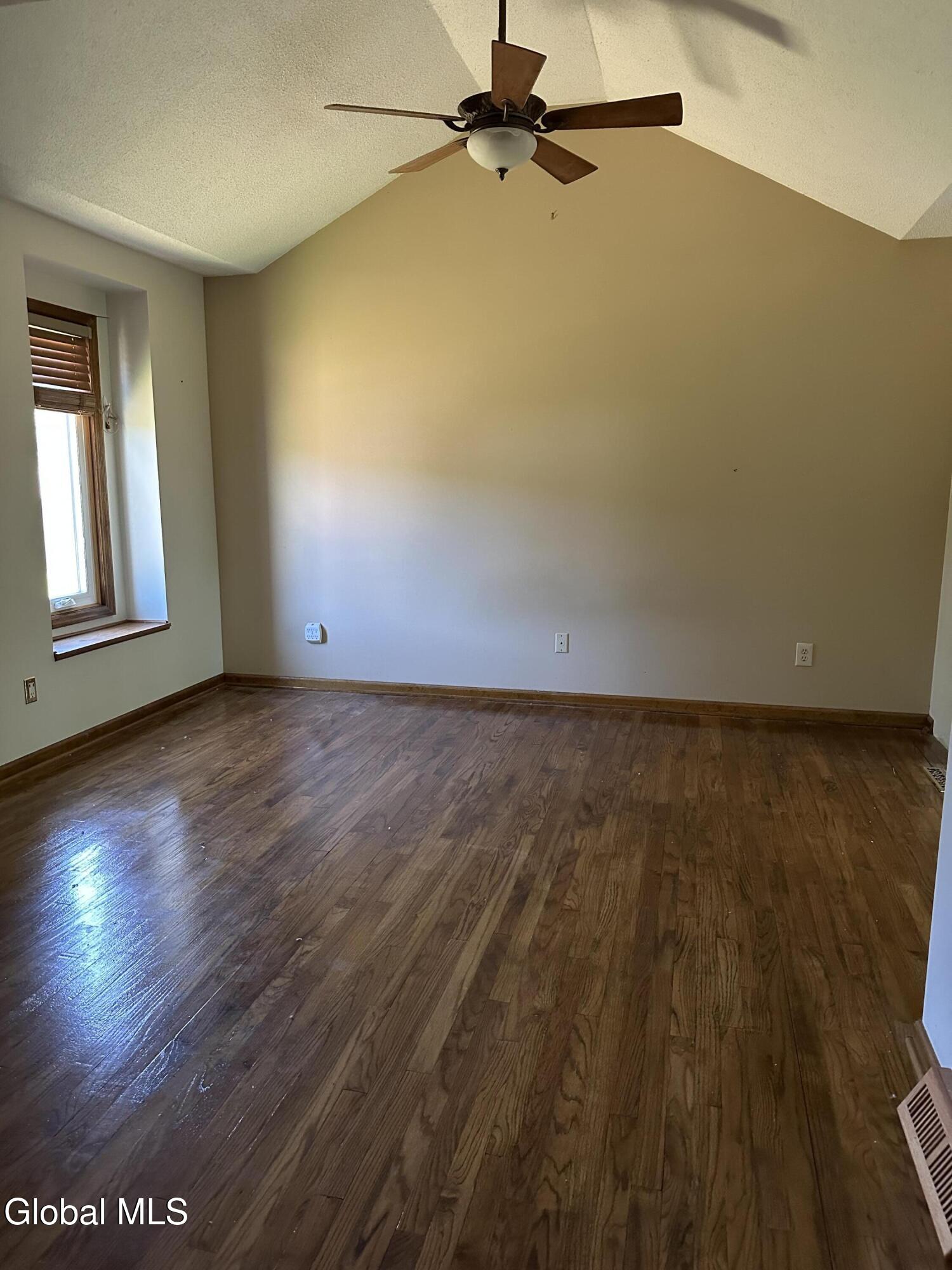 2810 Consaul Road Schenectady, NY 12304 - Photo 12 of 19 IMG_0130