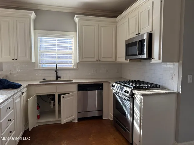 $2,200 | 409 Ash Tree Lane, Madison, MS 39110