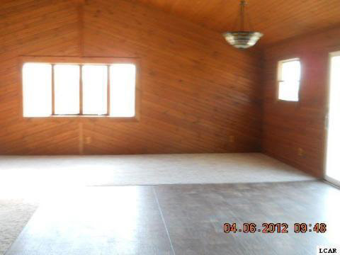 13891 Addison Road Addison, MI 49220 - Photo 10 of 17 20090664-9.JPG