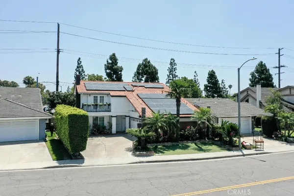 $1,604,000 | 17230 San Lorenzo Circle, Fountain Valley, CA 92708