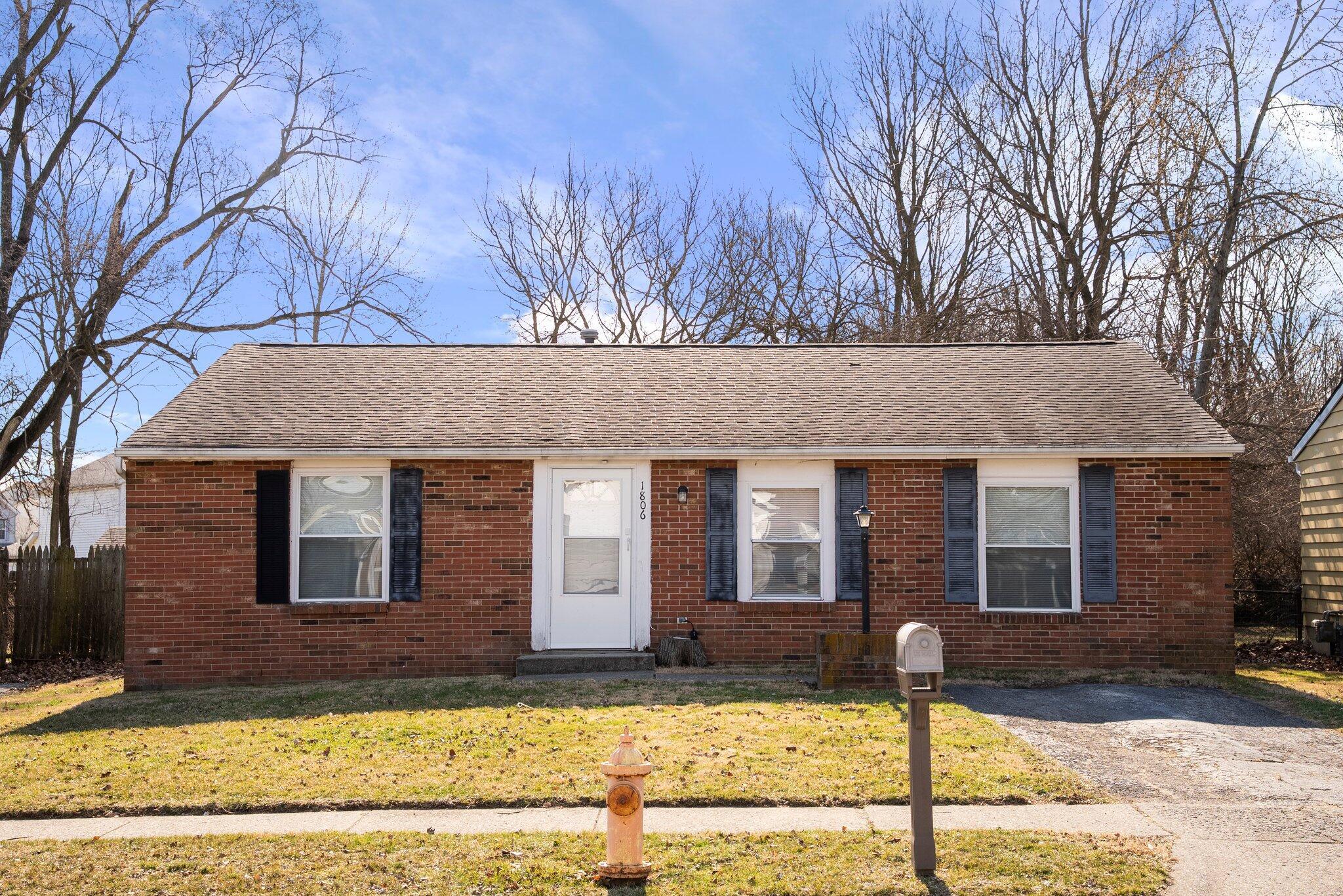 1806 Ripplebrook Road Columbus, OH 43223 - Photo 2 of 27 Front
