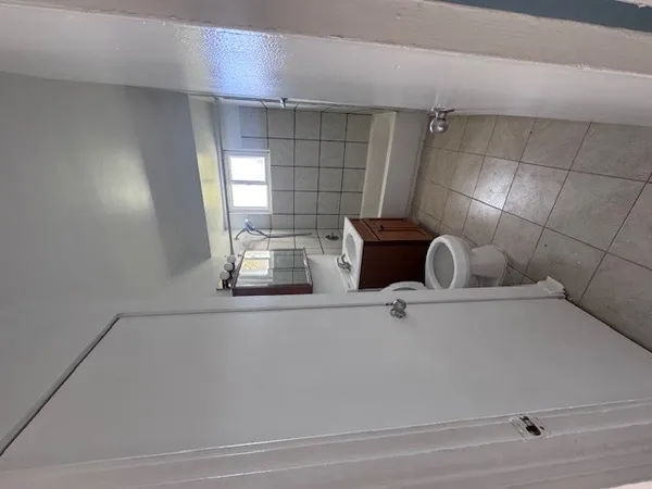 $1,700 | 28W625 Lester Street, Unit 1, West Chicago, IL 60185