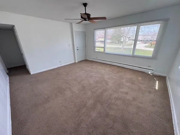 $1,700 | 28W625 Lester Street, Unit 1, West Chicago, IL 60185