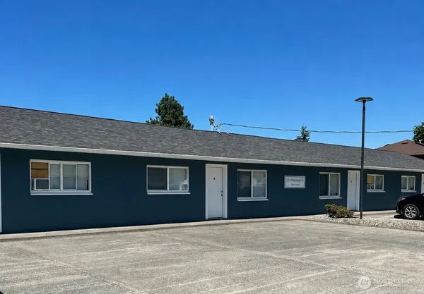 $850,000 | 124 Mitchell Street, Sumas, WA 98295