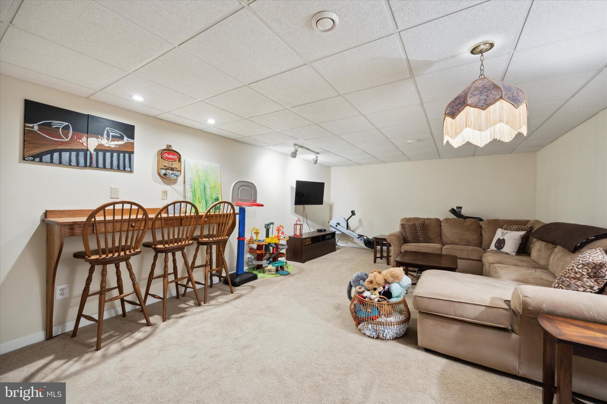 3378 Long Road Green Lane, PA 18054 - Photo 7 of 15 Gallery Image 7