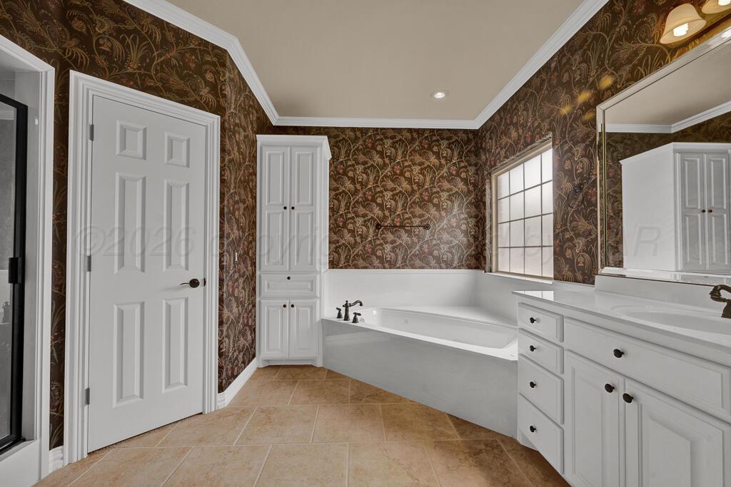 4805 Wesley Road Amarillo, TX 79119 - Photo 19 of 37 master bathroom 2