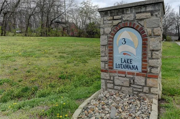 $495,000 | 110 C Street, Lake Lotawana, MO 64086