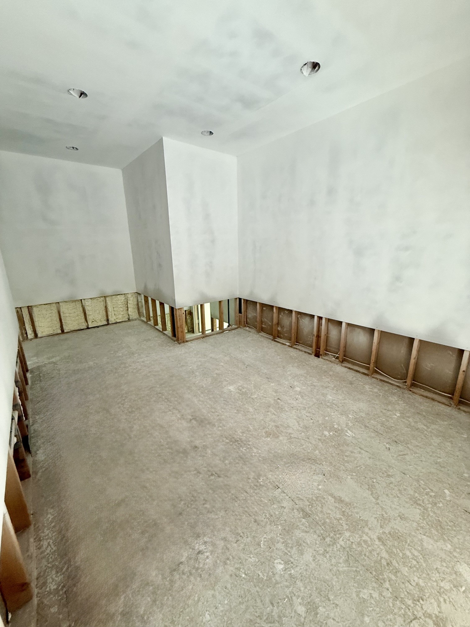 1701 Banks Street Houston, TX 77098 - Photo 18 of 50 a view of an empty room