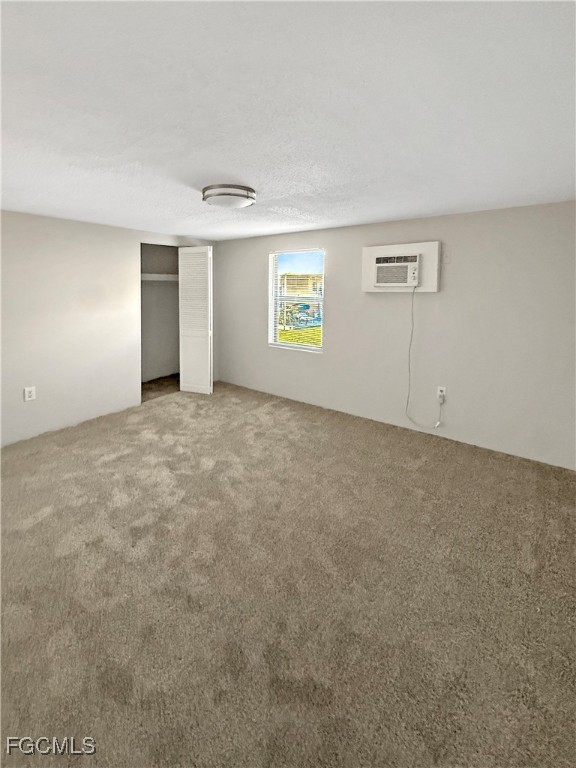 204 2nd Street, Unit 1 Fort Myers, FL 33907 - Photo 8 of 8 an empty room with windows and closet