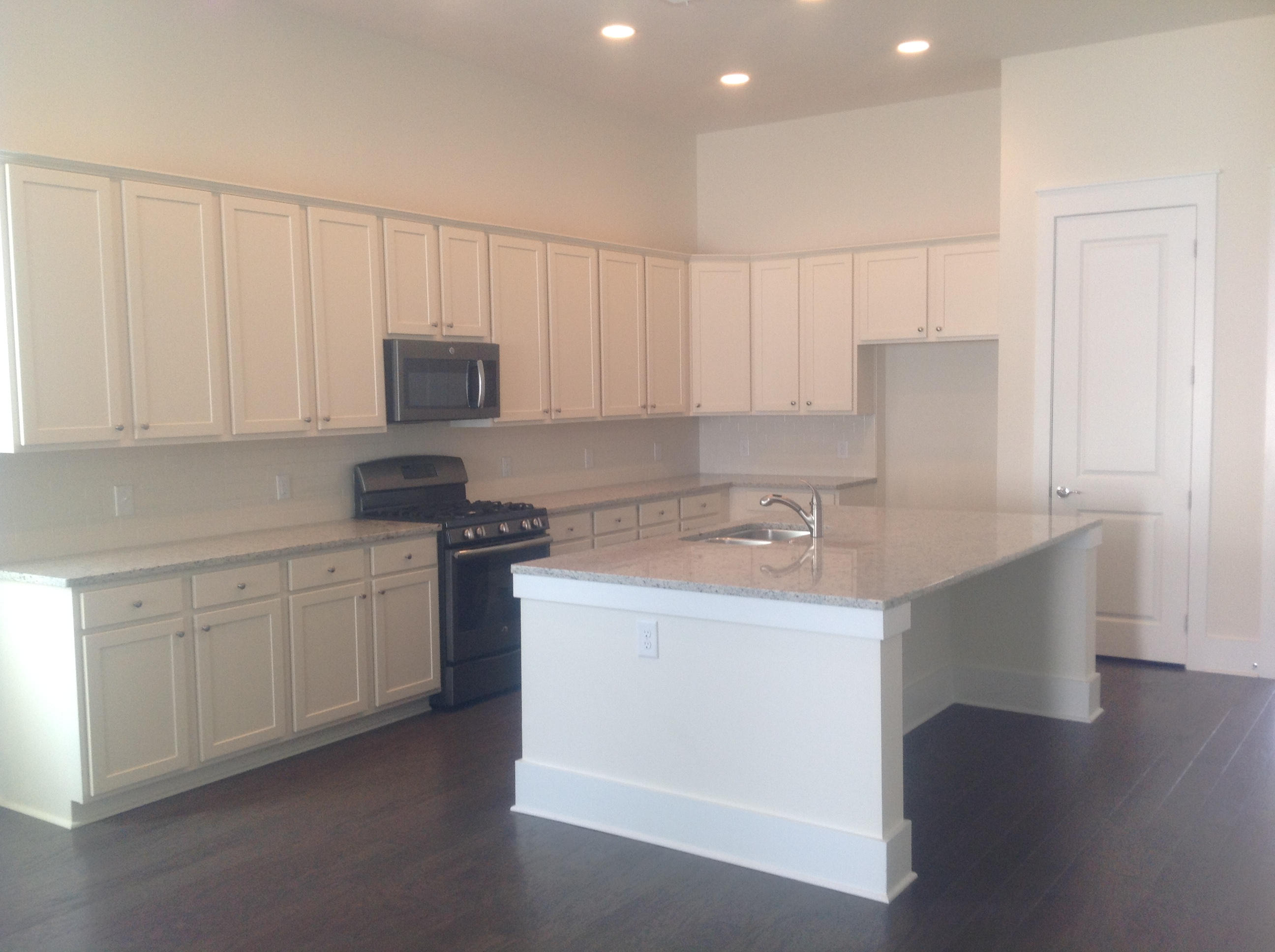 256 Ribbon Road Summerville, SC 29483 - Photo 2 of 13 IMG_0580