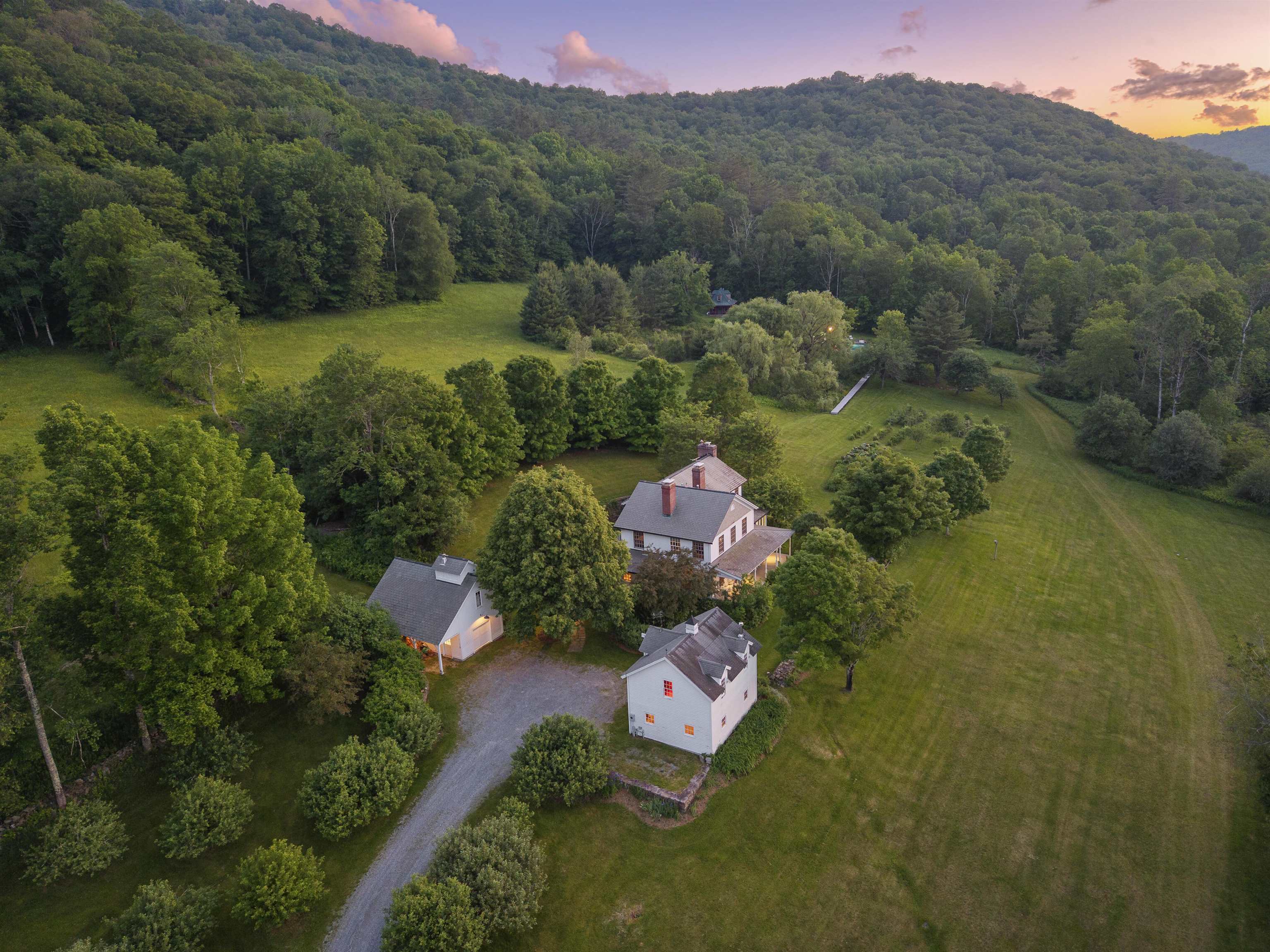 2589 West Sandgate Road Sandgate, VT 05250 - Photo 2 of 38