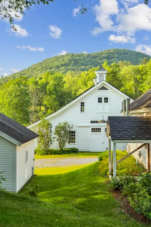 $1,995,000 | 2589 West Sandgate Road, Sandgate, VT 05250