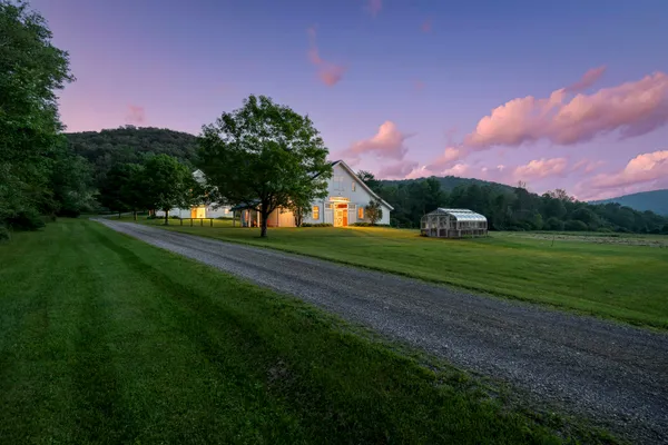 $1,995,000 | 2589 West Sandgate Road, Sandgate, VT 05250