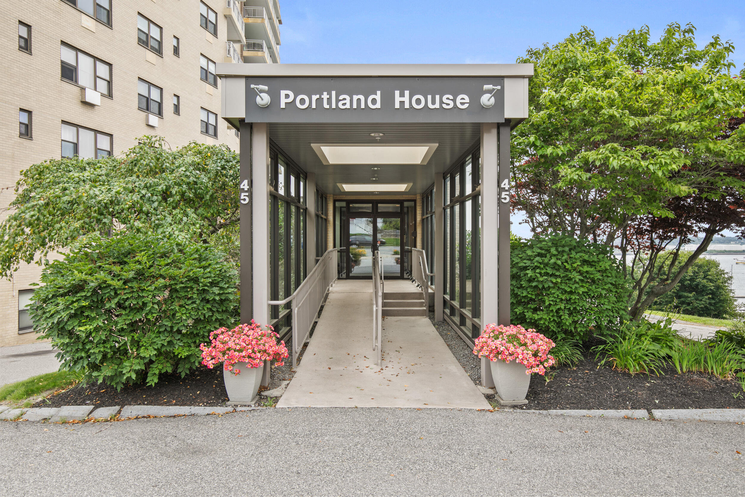 45 Eastern Promenade, Unit 4J Portland, ME 04101 - Photo 1 of 45 Portland House