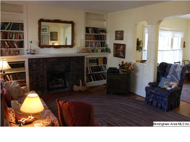 1411 Sutherland Place Birmingham, AL 35209 - Photo 3 of 15