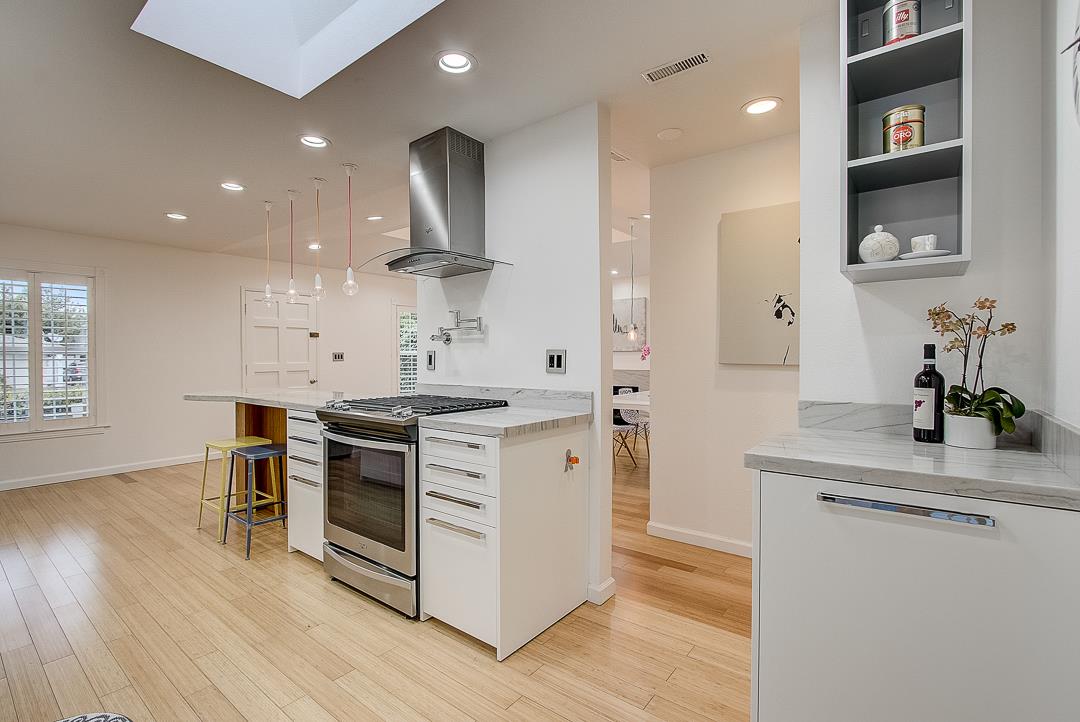3170 Riddle Road San Jose, CA 95117 - Photo 7 of 50 Gallery Image 7