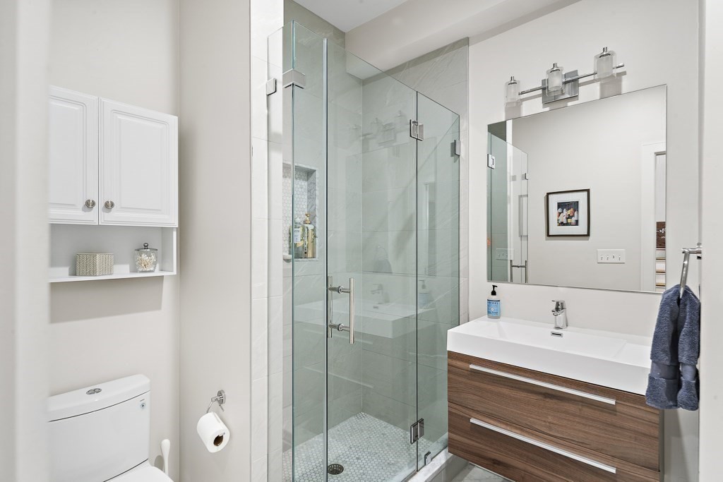 303 Sumner Street, Unit 3R Boston, MA 02128 - Photo 17 of 25