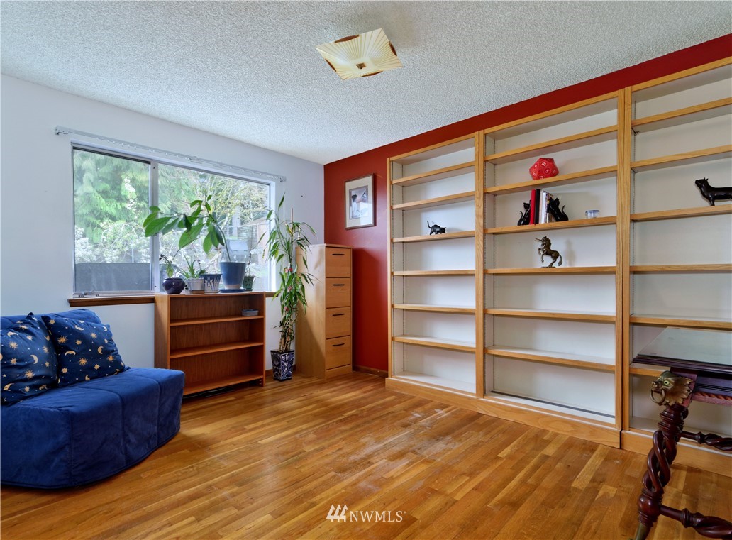 523 Stevens Court Northwest Renton, WA 98057 - Photo 22 of 25