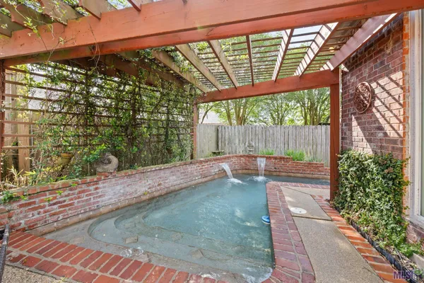 $375,000 | 10154 Hyde Park Court, Baton Rouge, LA 70816