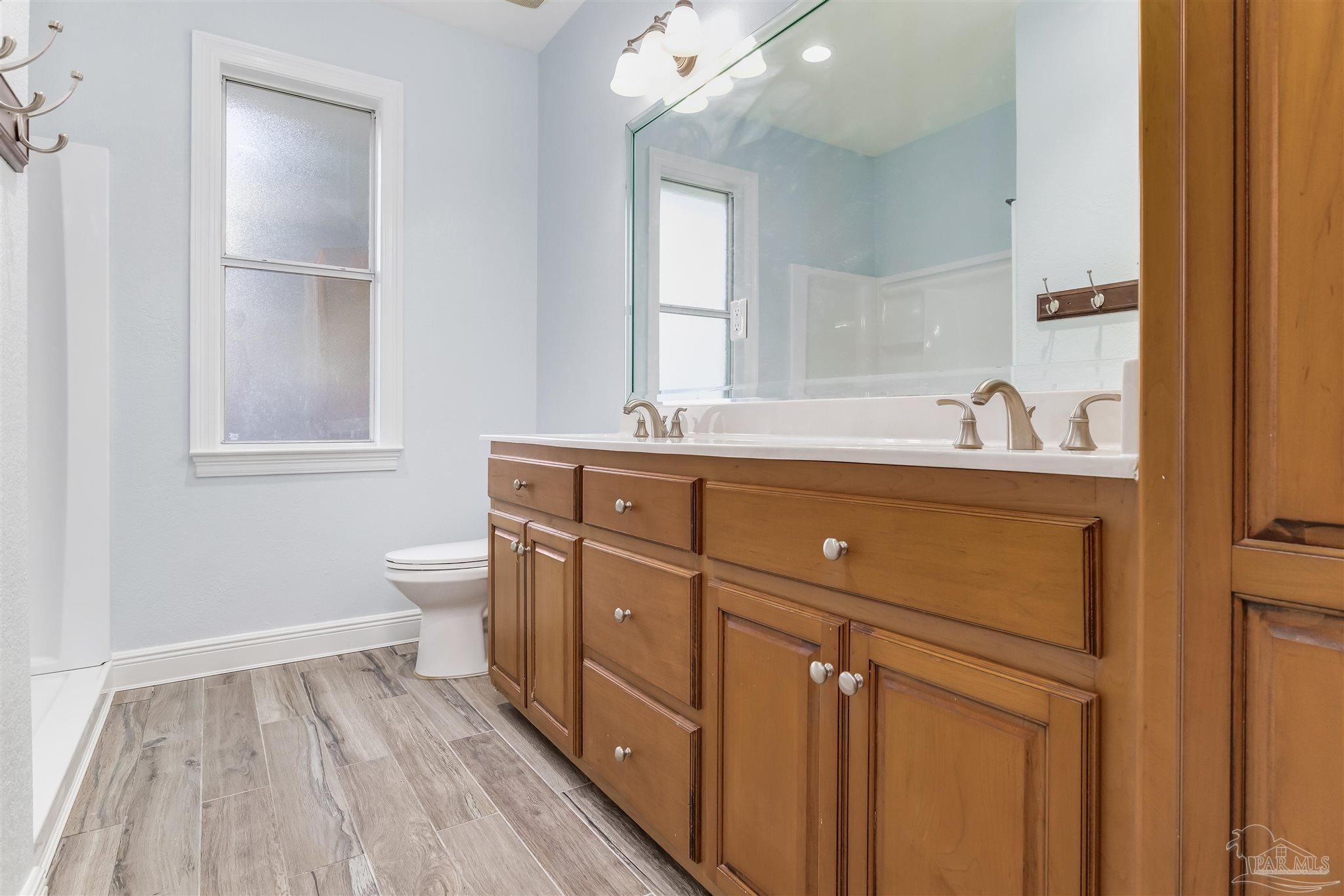 1859 Summit Boulevard Pensacola, FL 32503 - Photo 6 of 51