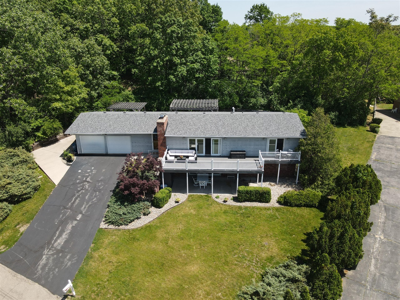 48020 Ridge Road New Buffalo, MI 49117 - Photo 37 of 39