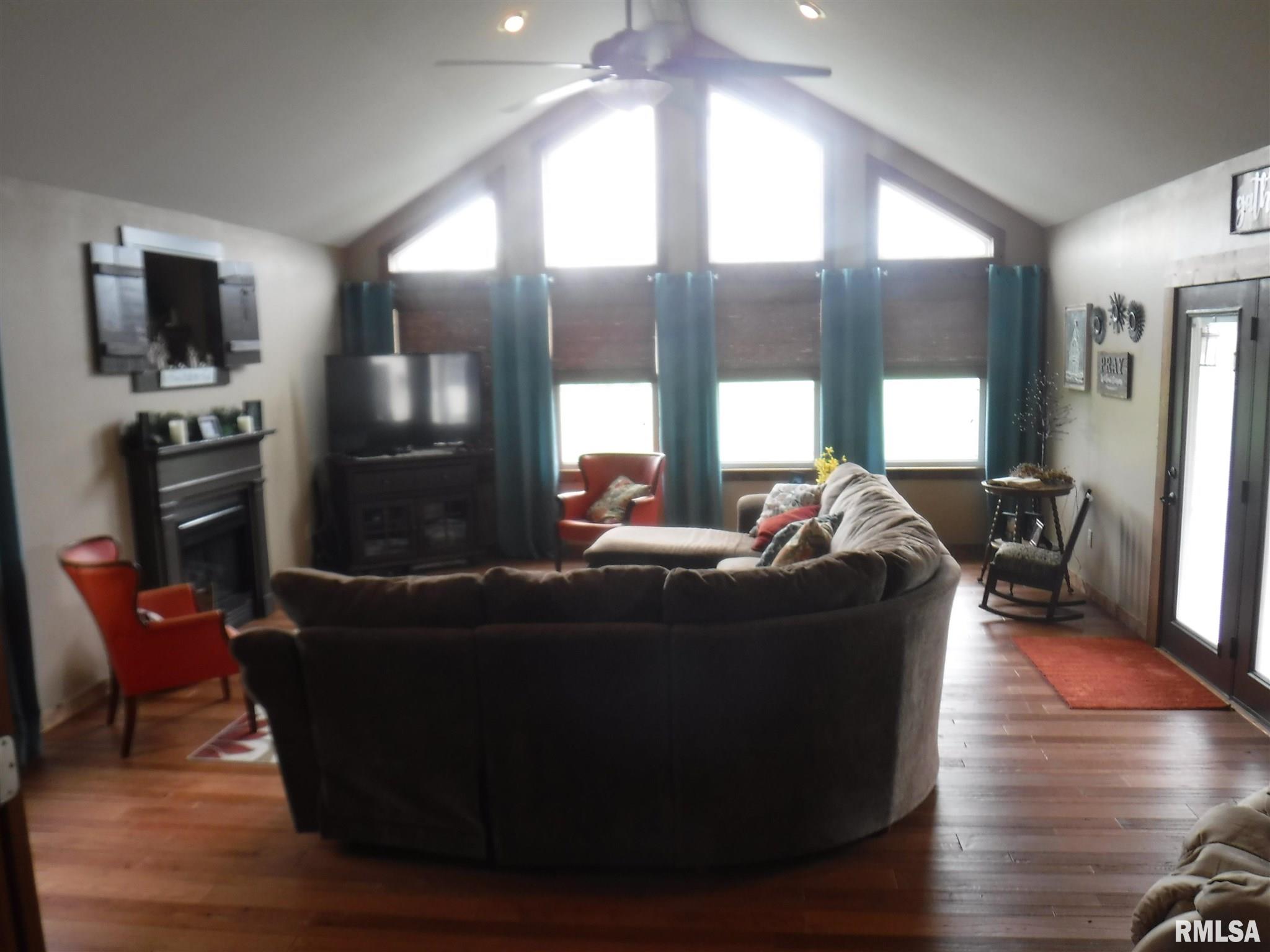 4440 County Farm Road Salem, IL 62881 - Photo 8 of 20