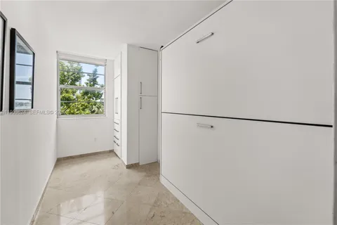 $1,175,000 | 5640 Collins Avenue, Unit 4D, Miami Beach, FL 33140