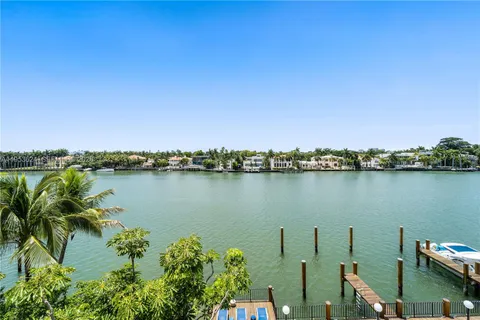 $1,175,000 | 5640 Collins Avenue, Unit 4D, Miami Beach, FL 33140