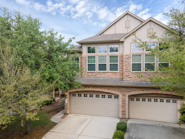 $399,000 | 38 Aventura Place, Spring, TX 77389