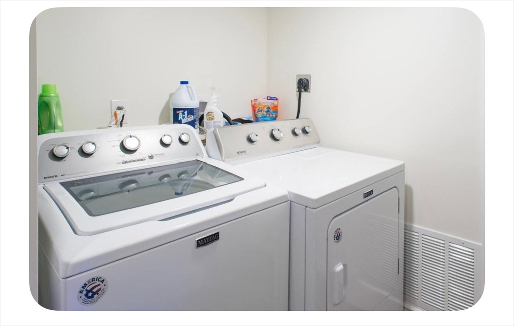 40 Eddy Street, Unit 40 Newton, MA 02465 - Photo 11 of 14