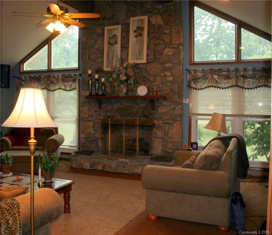 1407 High Shoals Road Lincolnton, NC 28092 - Photo 4 of 24 Gallery Image 4