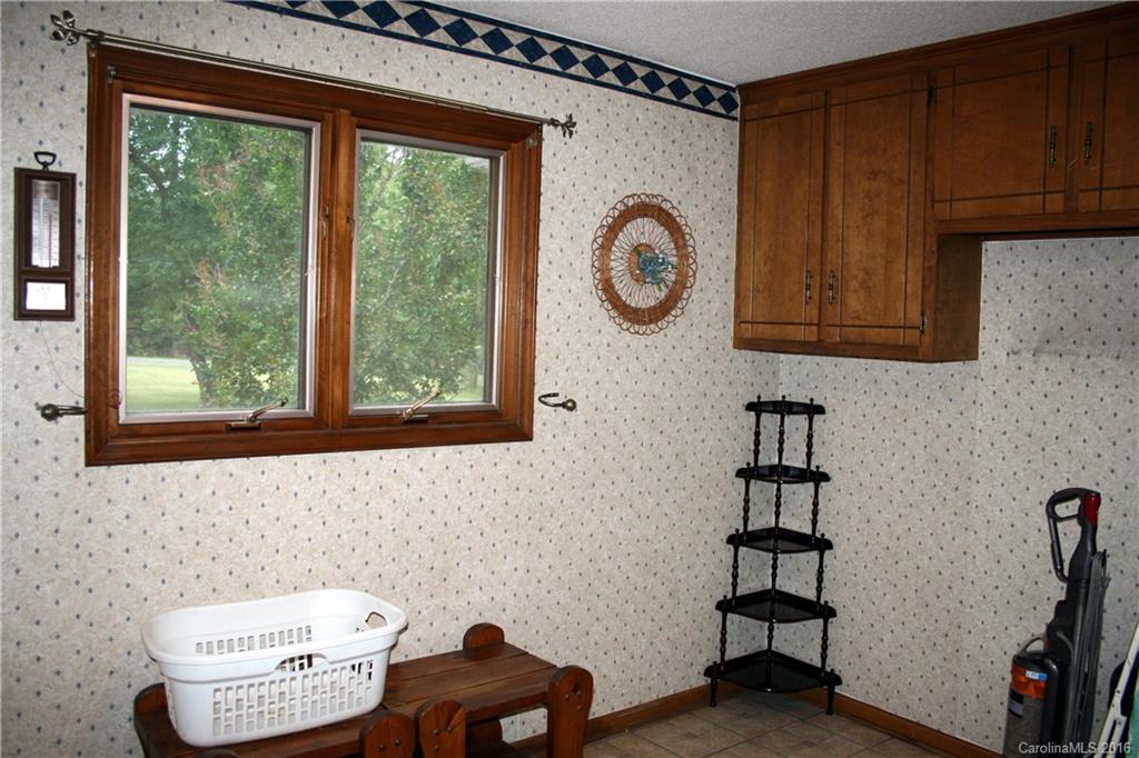 1407 High Shoals Road Lincolnton, NC 28092 - Photo 7 of 24 Gallery Image 7