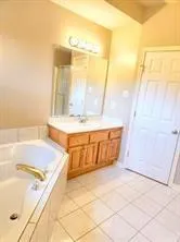 $2,300 | 715 Homewood Drive, Covington, LA 70433