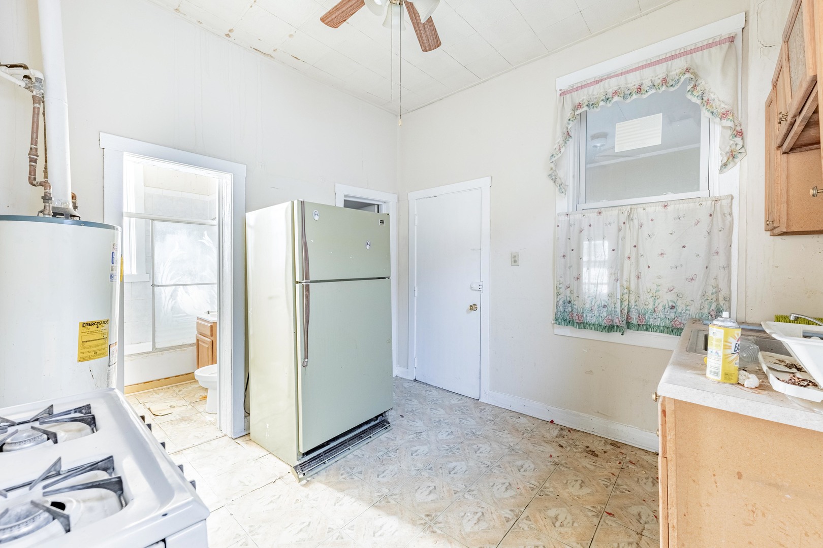 2522 West Haddon Avenue Chicago, IL 60622 - Photo 5 of 17