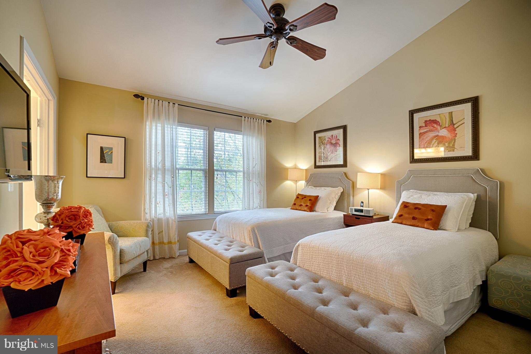 1458 Park Garden Lane Reston, VA 20194 - Photo 17 of 29 Bedroom