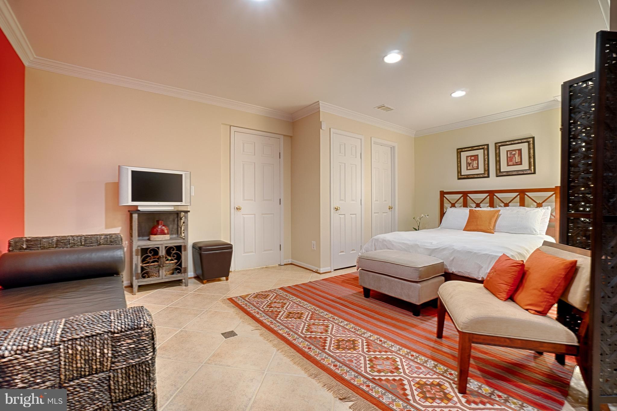 1458 Park Garden Lane Reston, VA 20194 - Photo 20 of 29 Bedroom