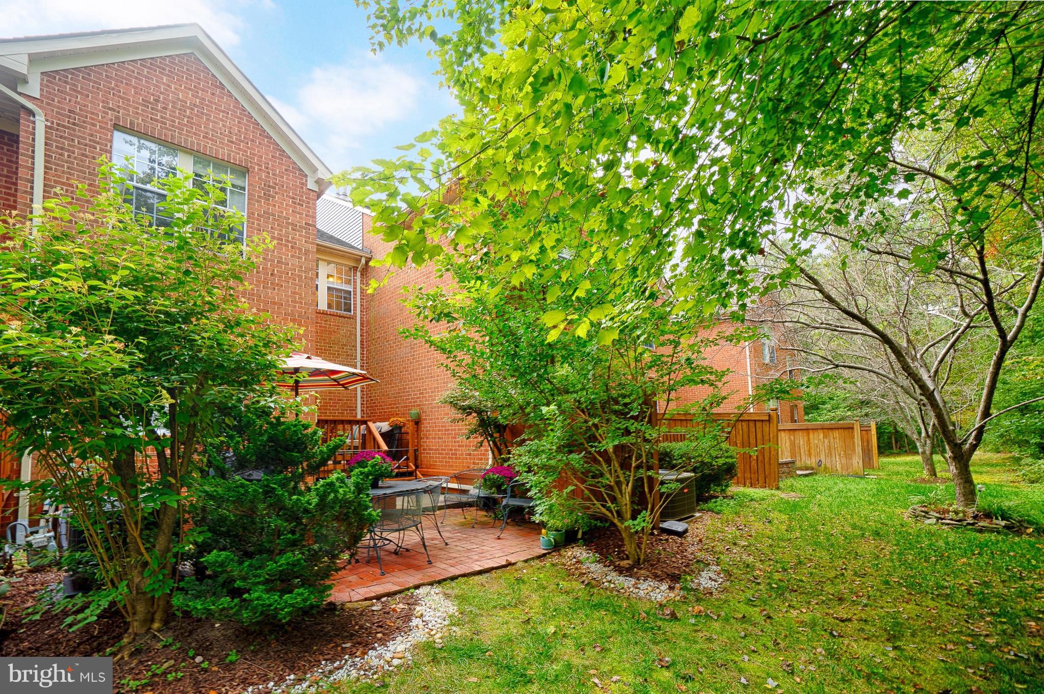 1458 Park Garden Lane Reston, VA 20194 - Photo 26 of 29 Exterior (Rear)
