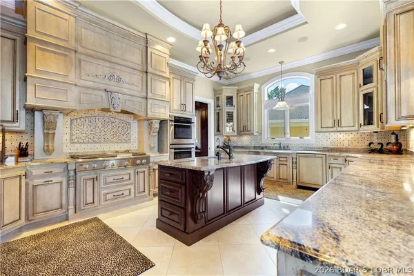 $4,895,000 | 1000 Las Campanas, Sunrise Beach, MO 65079