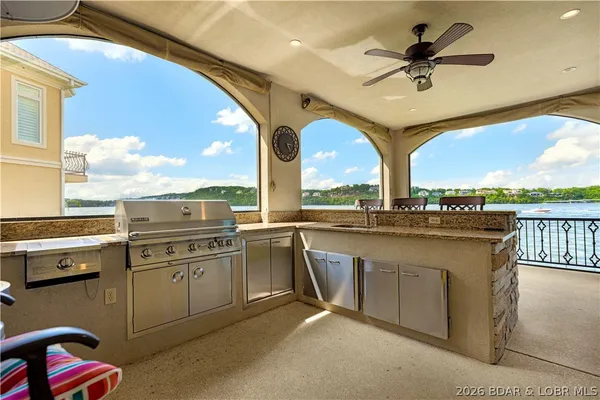 $4,895,000 | 1000 Las Campanas, Sunrise Beach, MO 65079