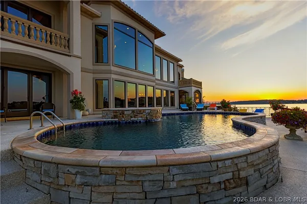 $4,895,000 | 1000 Las Campanas, Sunrise Beach, MO 65079