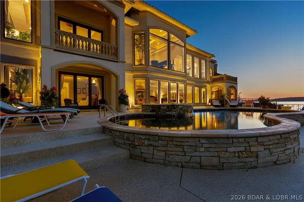 $4,895,000 | 1000 Las Campanas, Sunrise Beach, MO 65079