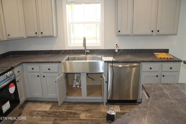 $245,000 | 60 Longview Lane, Jamestown, TN 38556