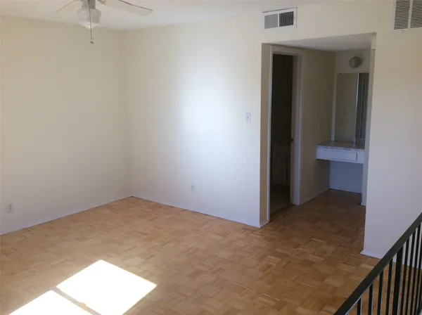 $999 | 1737 Wooten Park Drive, Unit 102, Austin, TX 78757