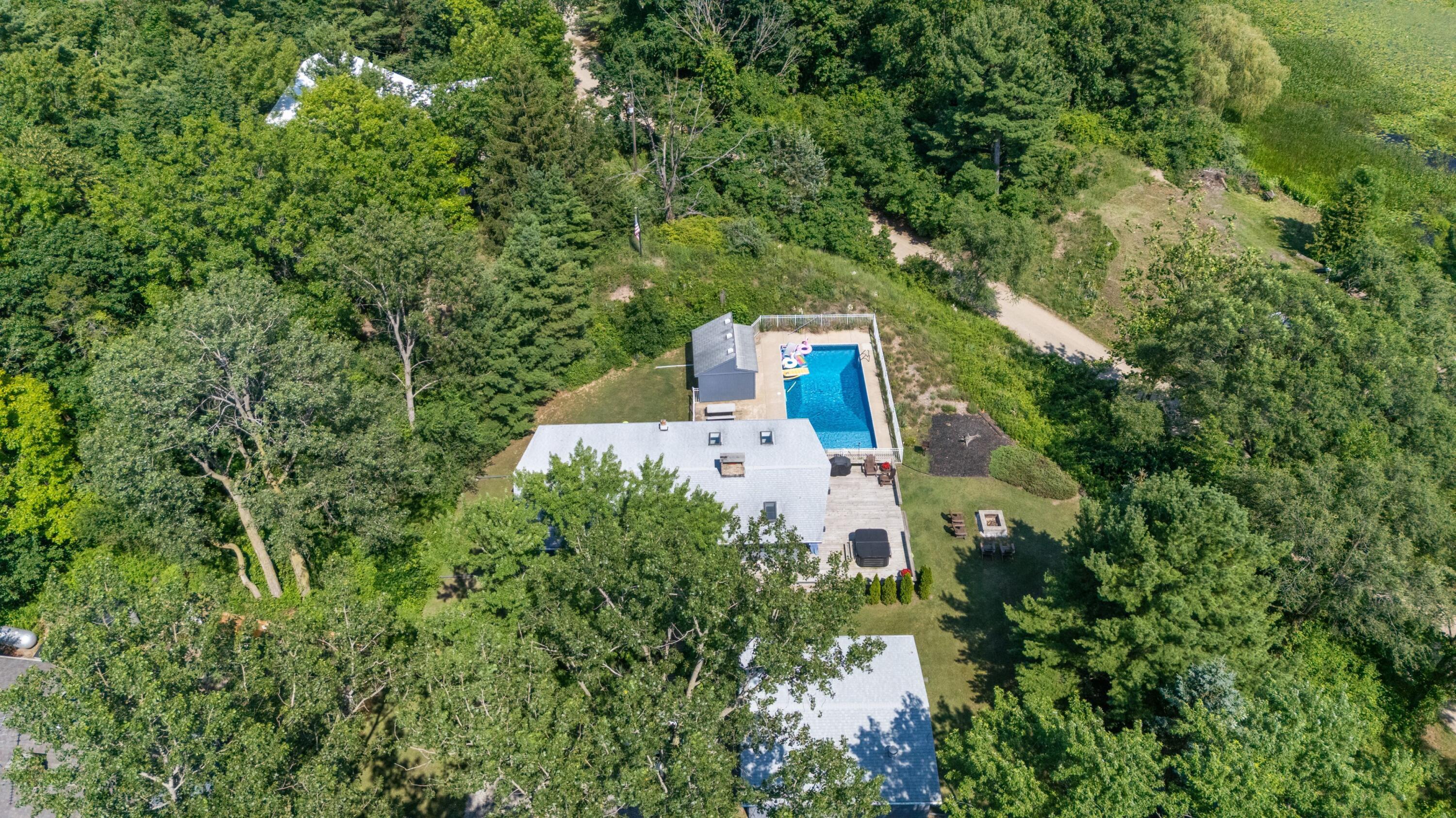 5501 Sunset Path Stevensville, MI 49127 - Photo 68 of 87 24DJI_20260707041723_0032_D