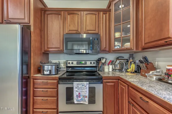 $529,000 | 204 James Court, Piney Flats, TN 37686