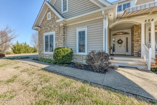 $525,900 | 204 James Court, Piney Flats, TN 37686